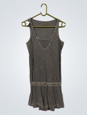Ärmelloser Overall mit Kordelzug in der Taille
