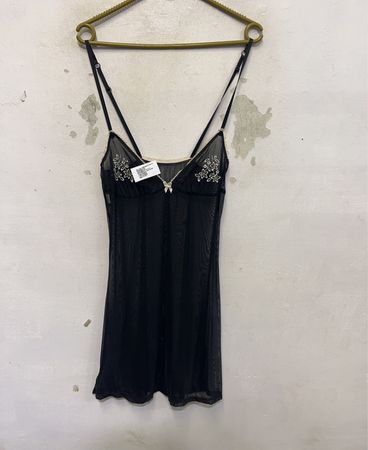 Schwarze transparente Negligé mit Blumenstickerei