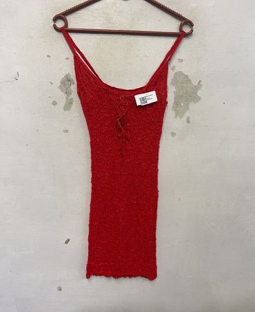 Rotes Schnür-Minikleid