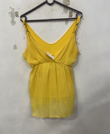 Gelbes Tanktop