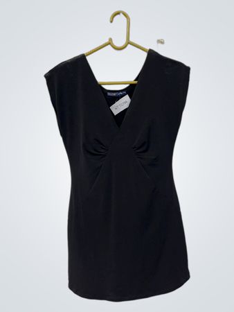 Thyme Super Fit Schwarzes Top