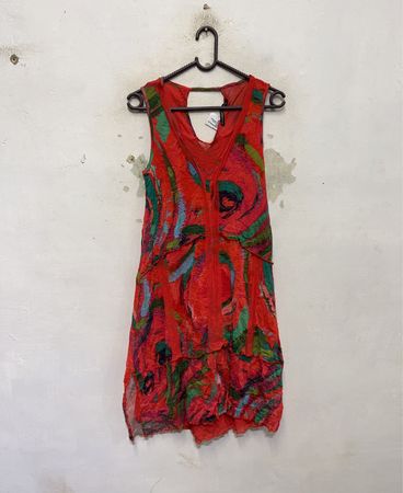 MADO Rotes Kleid mit Blumenmuster und ärmellos