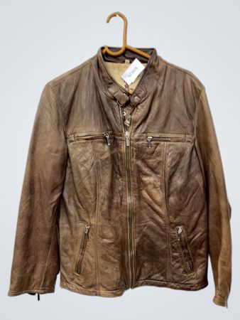 Braune Lederjacke