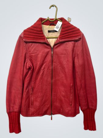 HEXELINE Rote Lederjacke mit Strickkragen und -bündchen