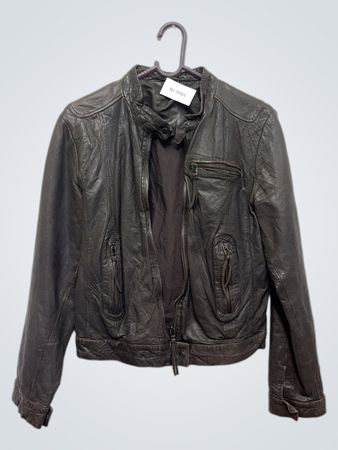 Braune Lederjacke