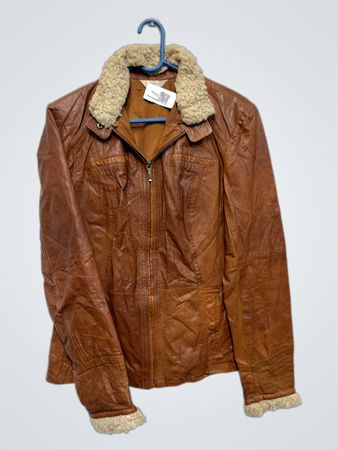 Promod Jacke aus Kunstleder mit Sherpa-Futter