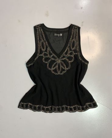 Darity Black Verziertes V-Ausschnitt-Top