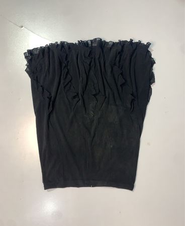 Schwarzes Rüschenshirt