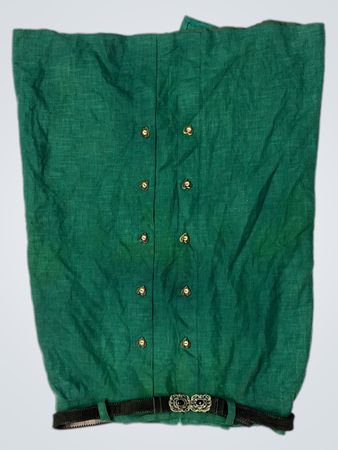 Grüne Hose mit Gürtel
