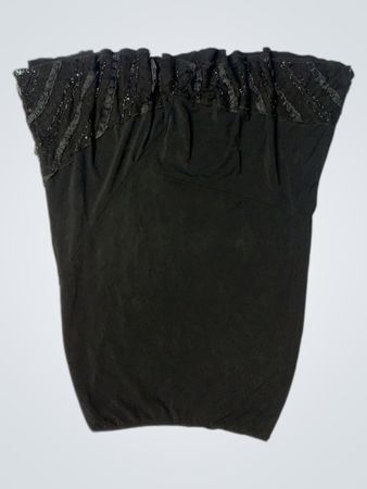 Schwarzes Oberteil mit gerafften Paillettenärmeln
