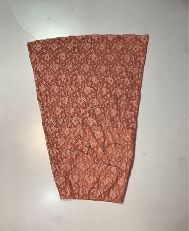 Rosa Spitzenstoff