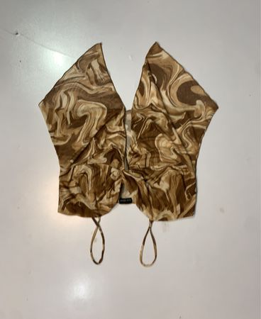 Braunes Marmorprint-Top