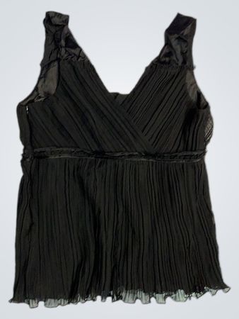 Top plissé noir avec lien en satin