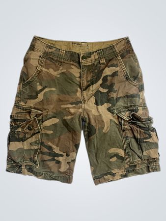 Broken-In Cargo-Shorts