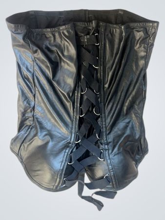Schwarzer Korsett mit Schnürung vorne