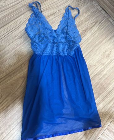 Blaues Spitzen-Babydoll