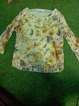 Affinites Floral Blouse