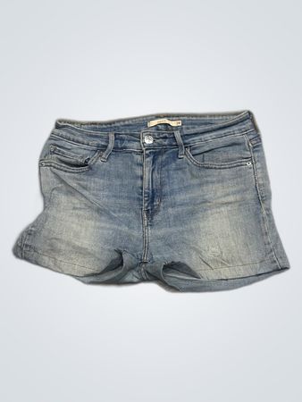 「Levi's デニムショーツ」