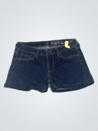 NY&CO Curvy Skinny Crop Denim Shorts