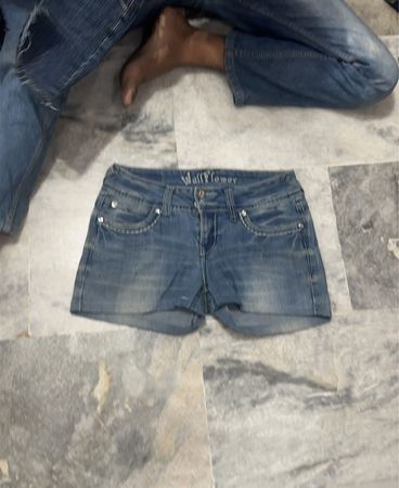 Wallflower-Jeansshorts