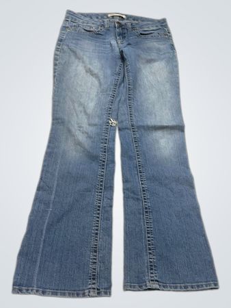 No Boundaries Flare Jeans