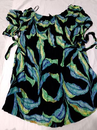 Forever 21 Contemporary Blouse