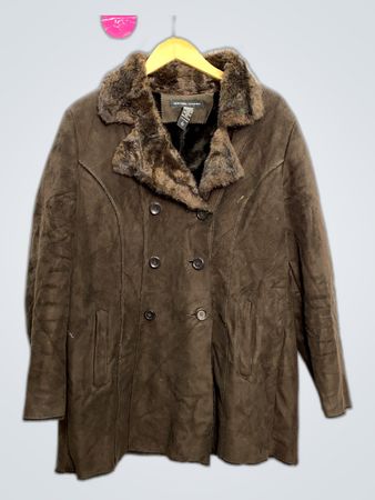 Brauner Fellgefütterter Mantel