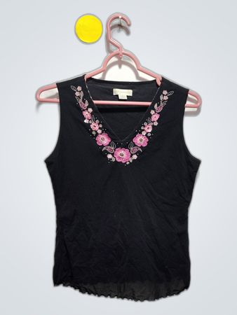 Petite Sophisticate Schwarze Bestickte V-Ausschnitt Spaghetti-Top