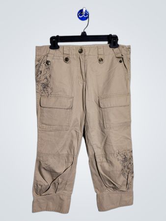 BCBGMAXAZRIA Beige Cargo Capris
