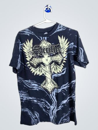 「Sacrifice Graphic T-Shirt」
