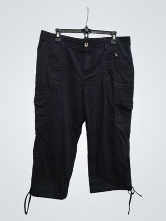 Cato Classic Black Capris Tamanho 12
