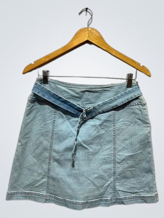 Gonna A-Line in denim chiaro con cintura