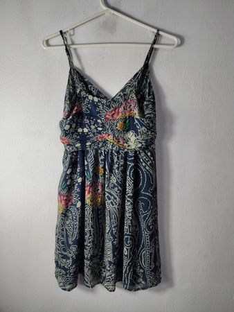 Fai un salto da Star Blue Vestito a Stampa Paisley e Floreale