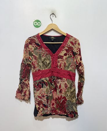 BILA Damen Rotes Blumenmuster V-Ausschnitt Top