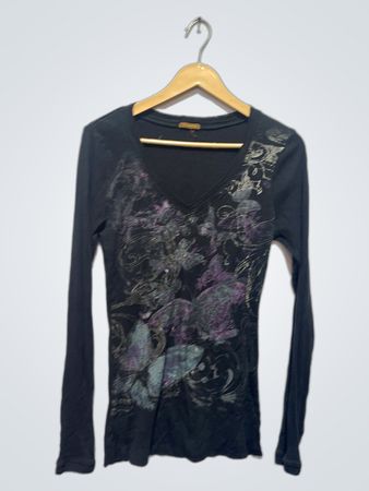 銅のキー ロングスリーブ Vネック グラフィック Tシャツ