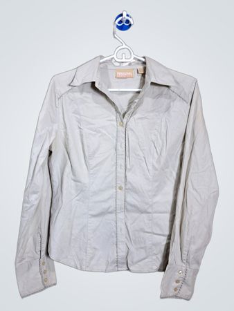 PERSONAL IDENTITY Women's Button-Up Shirt