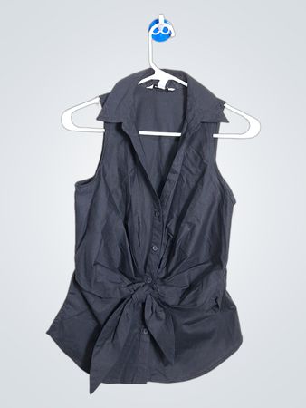 Camisa sem mangas com botão Nine West