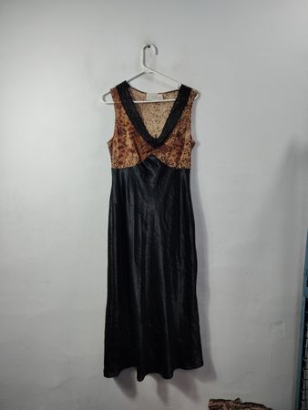 California Dynasty Women's Leopard Print Lace Trim Nightgown