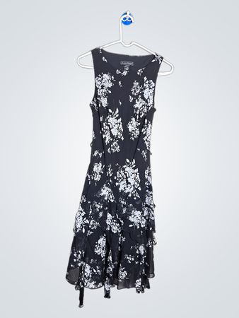 Robe à volants florale noire Jessica Howard
