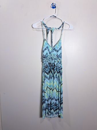 Robe maxi à motifs bleus et jaunes