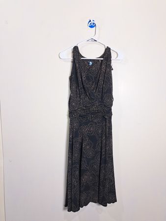 Robe sans manches froncée à imprimé floral Courtenay Black