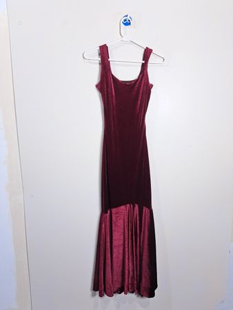 Robe maxi en velours bourgogne