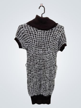 my love se short sleeve turtleneck sweater