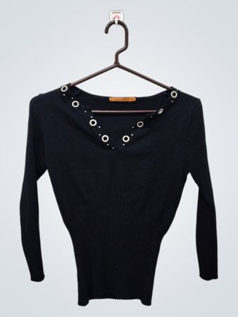 belcini black v-neck ribbed long sleeve sweater