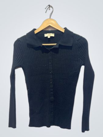 Beige gerippte Bluse mit Kragen und langen Ärmeln