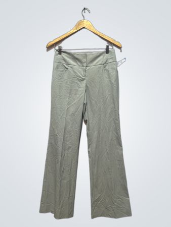 As Calças Femininas Cassidy Fit da Limited