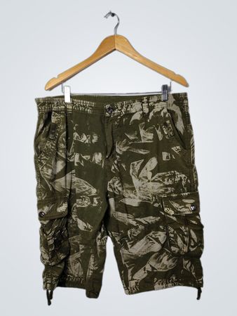 Shorts Cargo Camuflados