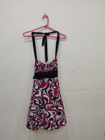 Vestido Mini Sem Mancha com Decote Halter