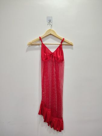 Vestido Slip de Malha Vermelha com Detalhe em Renda