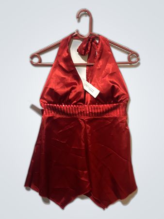  combinaison sans manches rouge en satin 